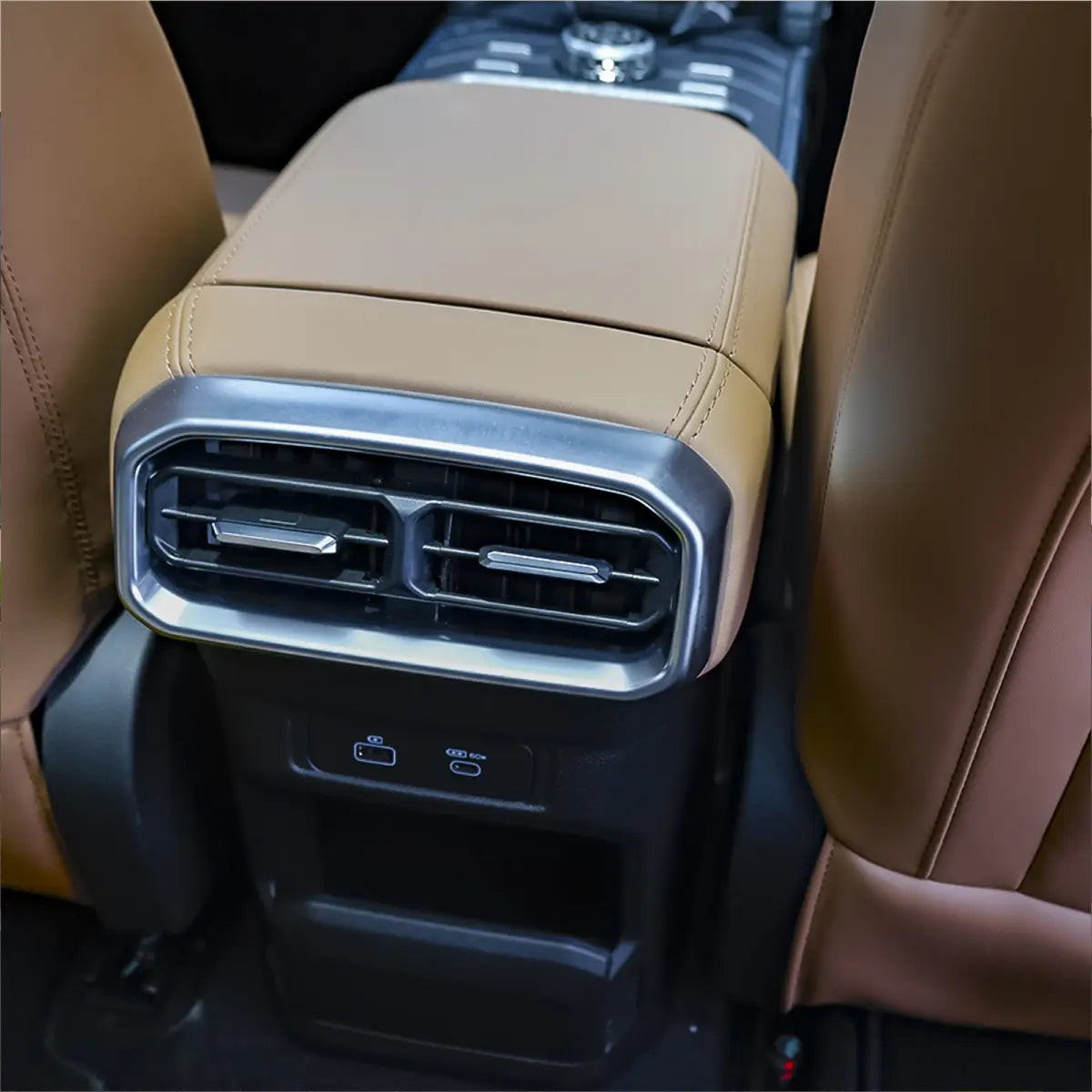 Jetour T2 parked under the skyline of Dubai, illustrating the ultimate luxury SUV rental experience.